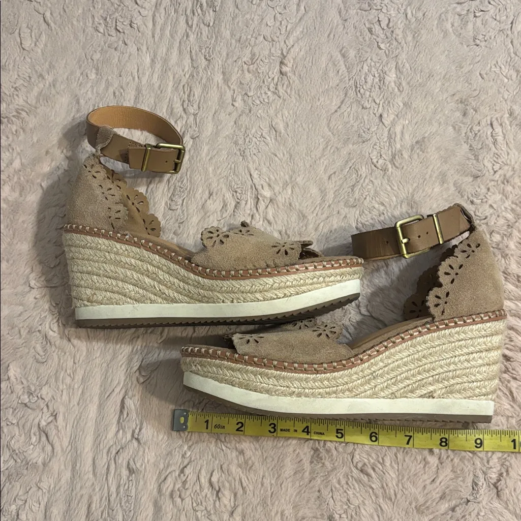 7M Crown Vintage Wedges Size 7 - Image 5