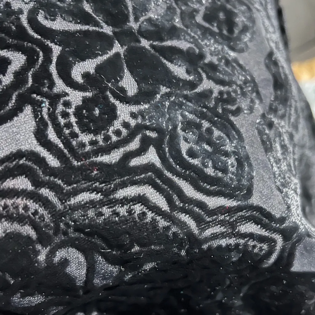 Forever 21 Black kimono with velvet, lace and fringe finishes Size M - Image 6