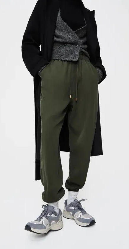 NWT  Paperbag Jogger Khaki High-Waisted Pants - Image 3