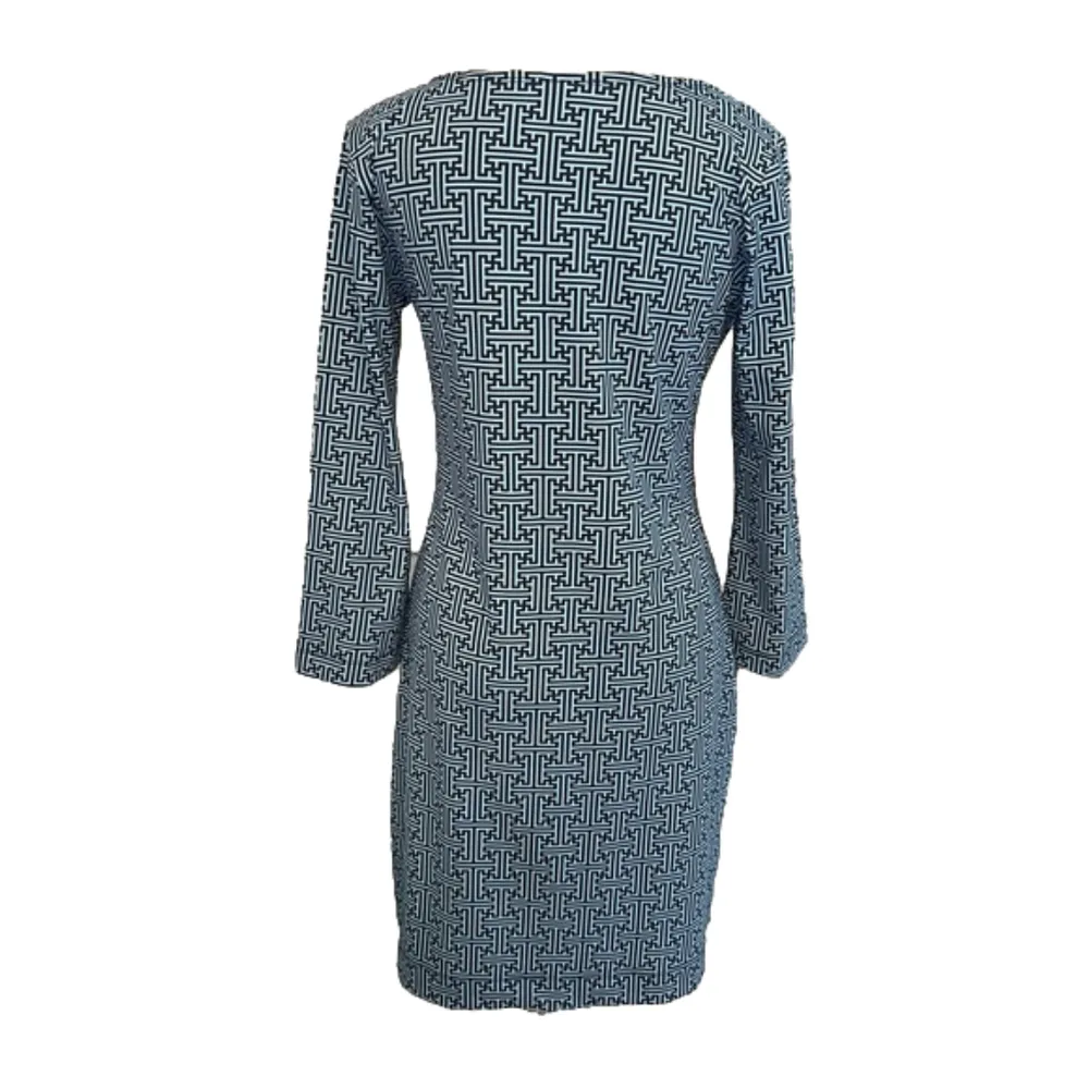 Melly M Greek Key navy and pale blue 3/4 sleeve shift dress, size S. - Image 3