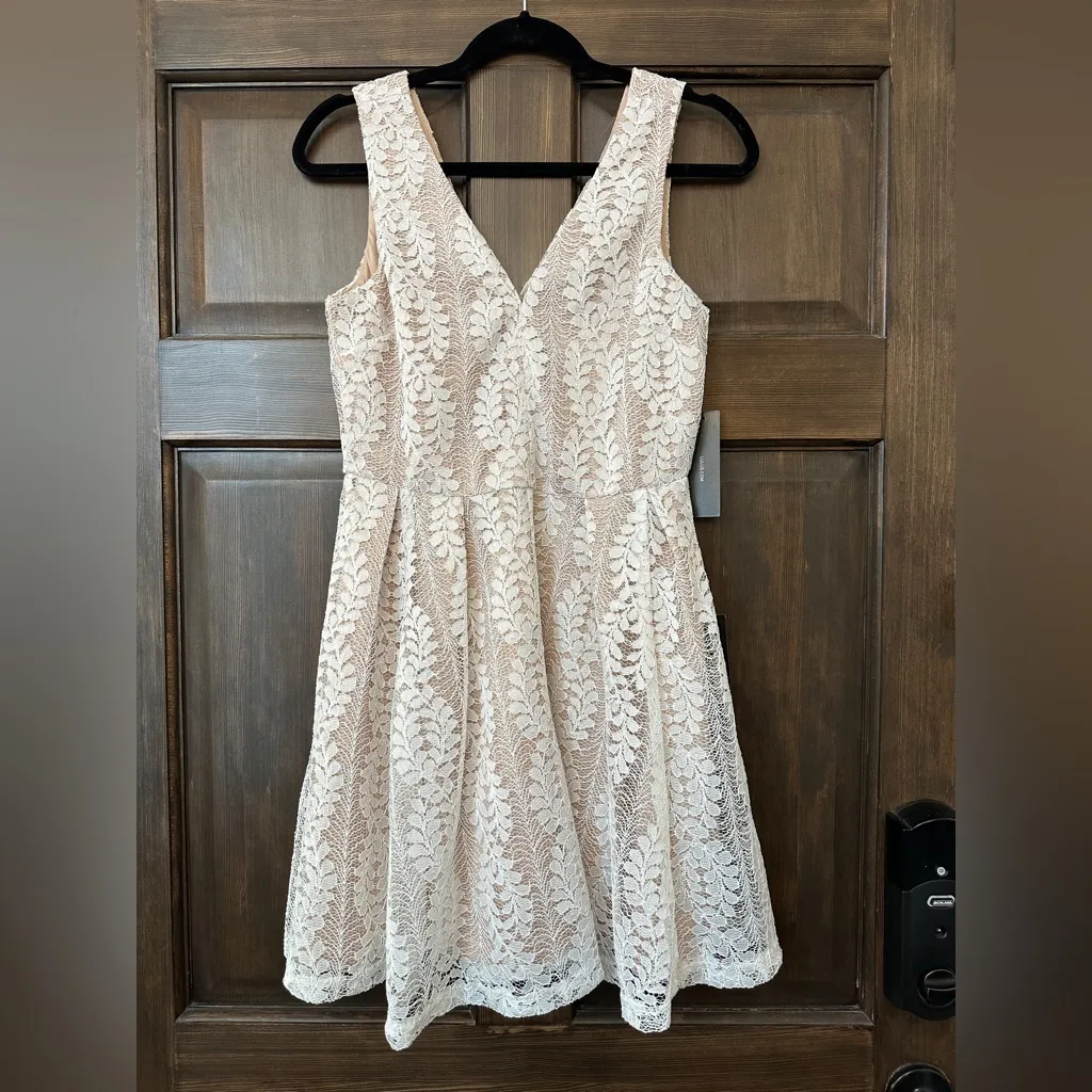 Lulus All of My Heart White Lace Skater Dress Size Medium NWT - Image 5