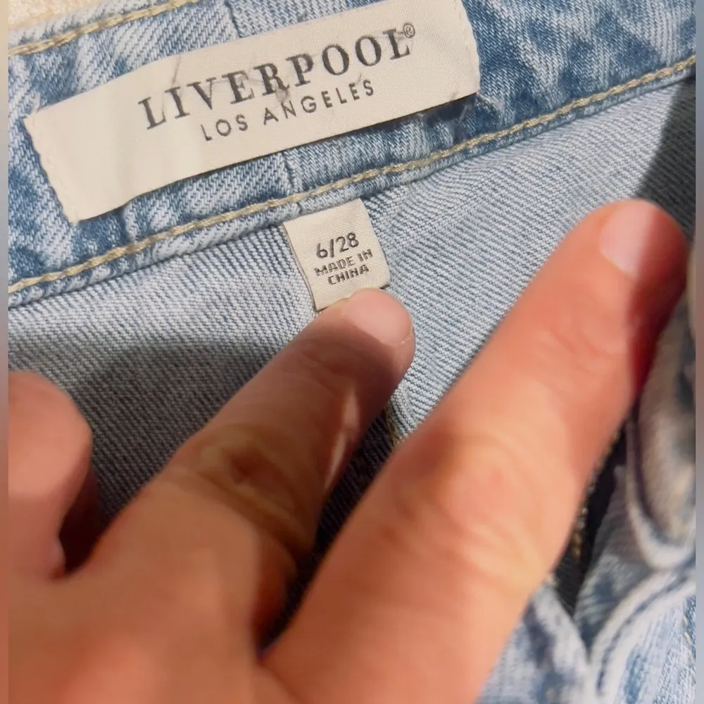 Liverpool Jeans  Hannah High Rise Flare Twist Seam- Frankfurt size 6/28 - Image 9