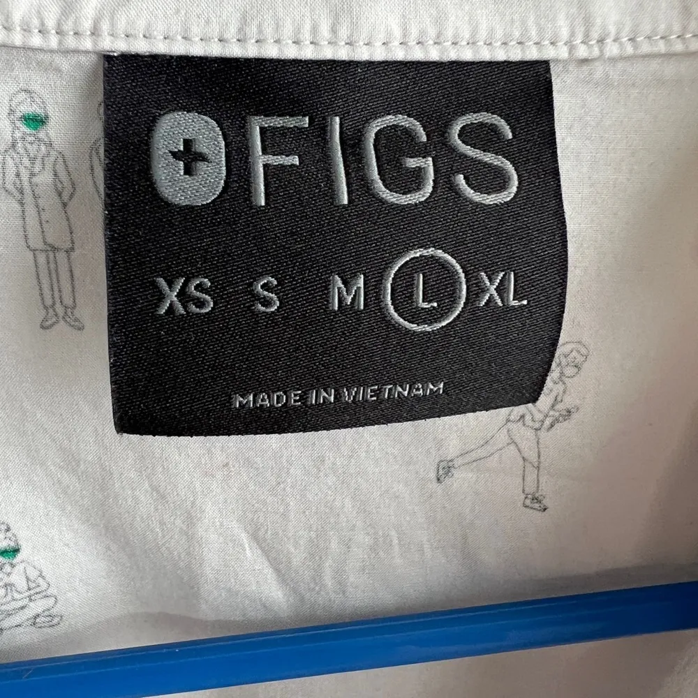 Figs Night shift unisex Pajama top size large - Image 2