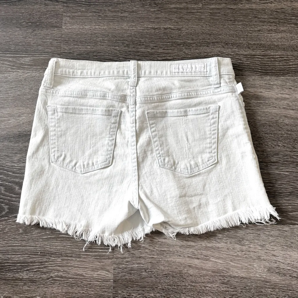 Rock & Republic‎ Hula Streetwear White Wash Denim Skull Stud Frayed Hem Shorts - Image 3