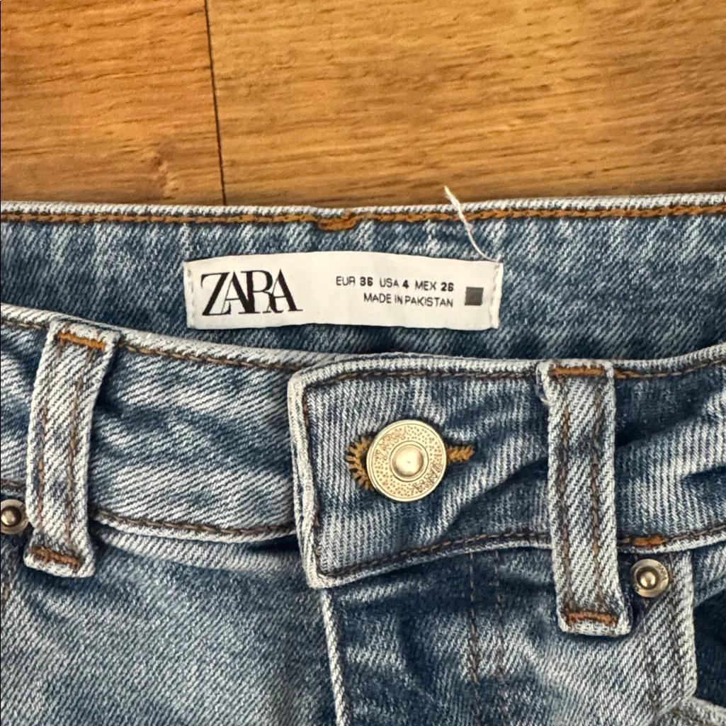 Zara Long High Rise Flare Jeans - Image 4