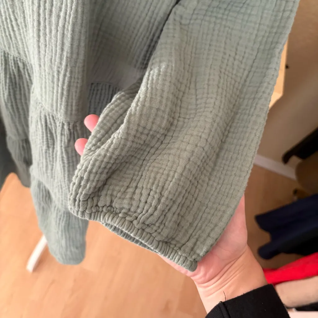 ALICE WALK The Organic Cotton Gauze Puff Sleeve
Dress Triple Gauze In Sage Sz Lg Green - Image 4