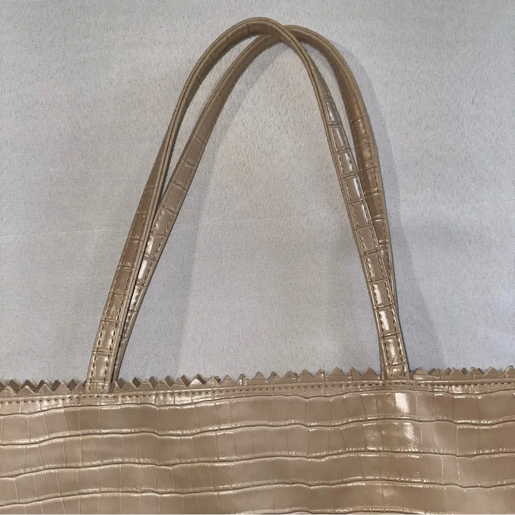 Carlos Falchi • Crocodile Embossed Tote Bag Faux Leather Large Roomy Gray - Image 7