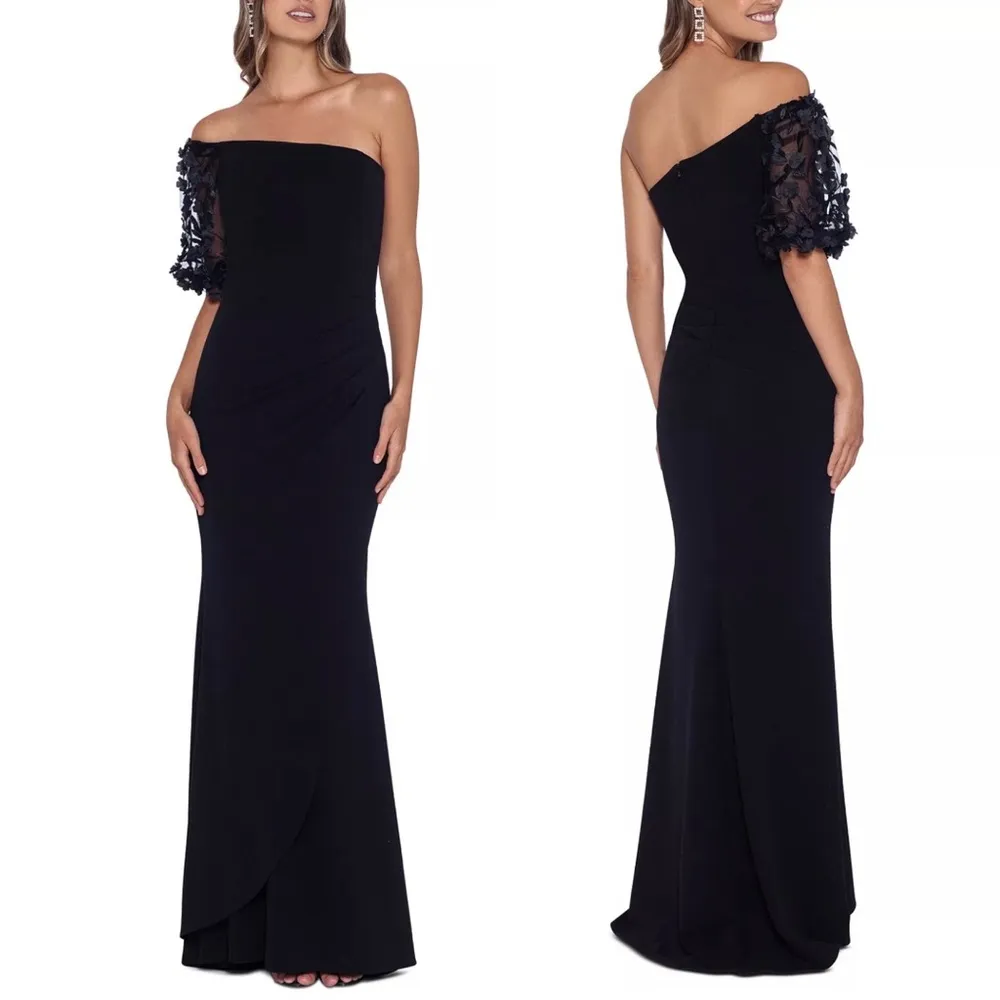 XSCAPE Floral Appliqué One-Shoulder Gown, Size 14 New w/o Tag - Image 2