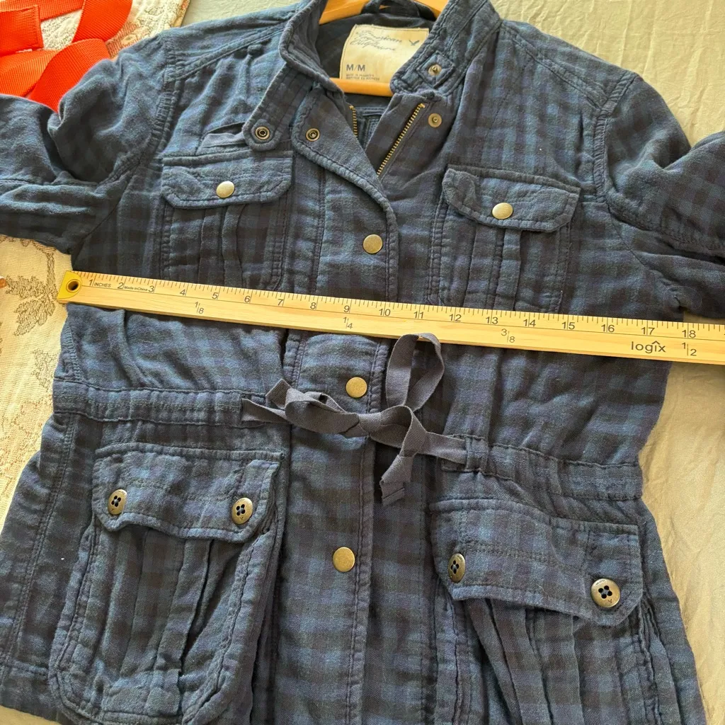 American Eagle Outfitters Flannel Shirt Jacket. Size Medium. - Image 9