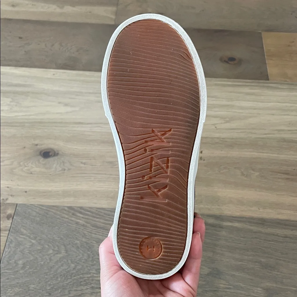 Kizik Venice Slip On Shoe Women’s 8 Wide Black Canvas Hands Free Casual Sneaker - Image 14