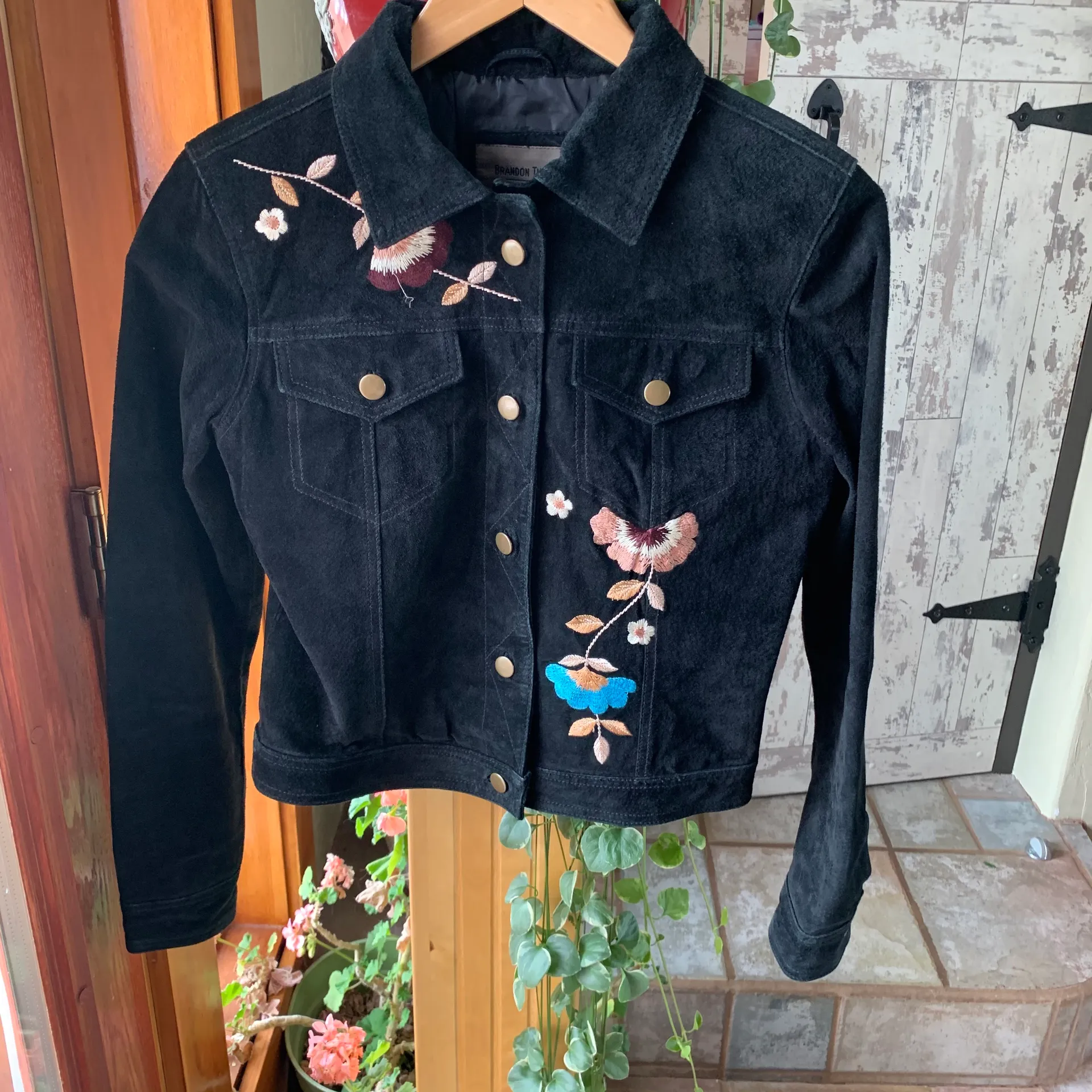 Brandon Thomas Suede flower embroidered jacket - Image 5