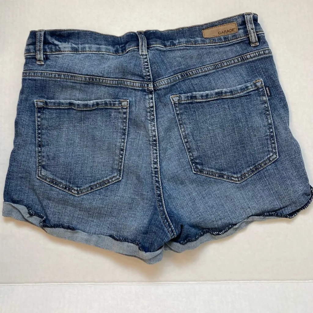 Garage(09) Medium Wash Distressed Retro High Rise Denim Shorts A195 - Image 5