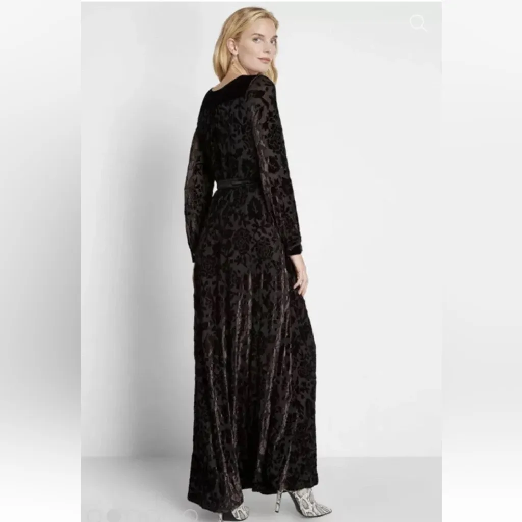 Modcloth Black Long Sleeve Maxi Dress Size XL Velvet Floral Embossed Evening - Image 3