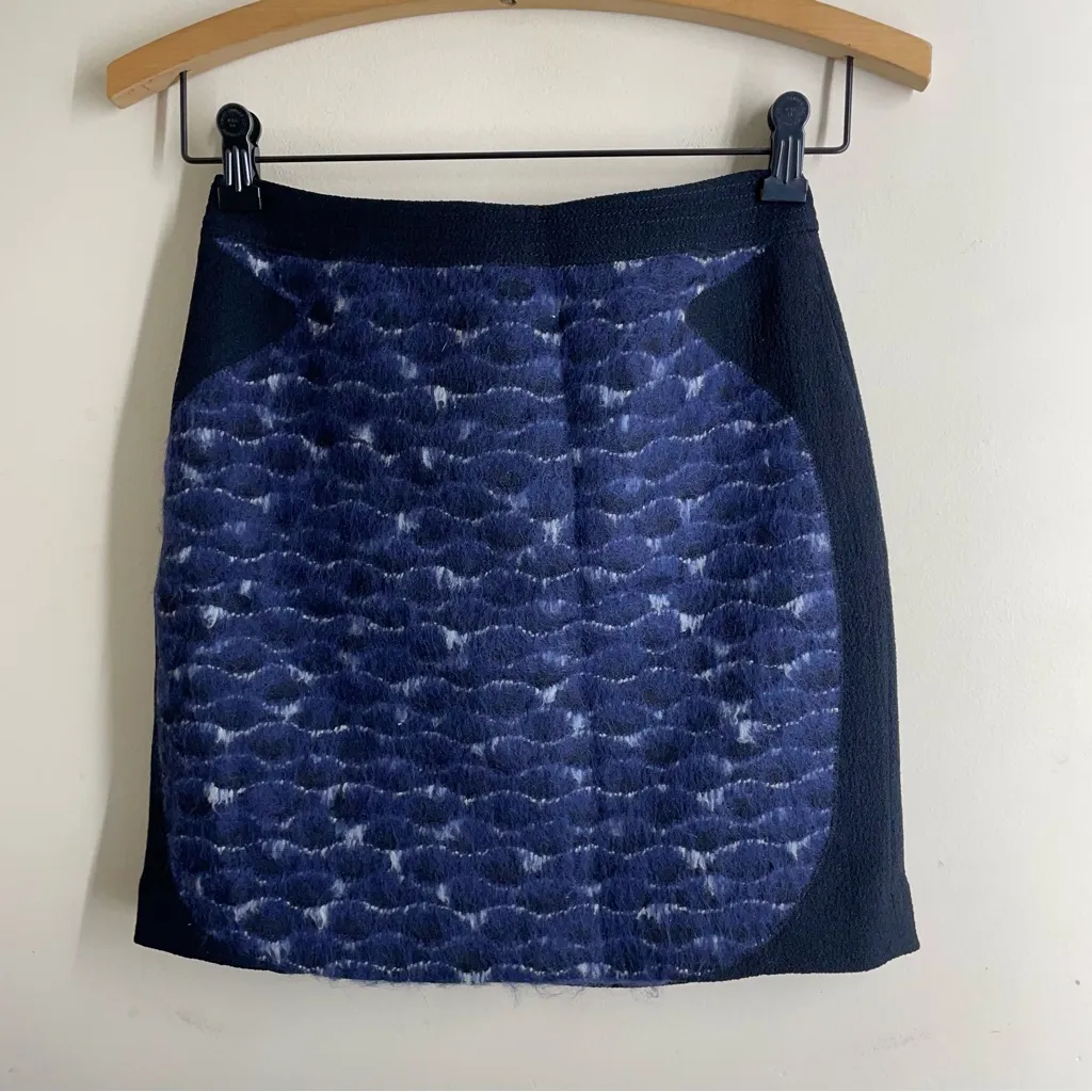 O’2nd Blue Black Wool Blend Textured Mini Skirt Size 4 Korea - Image 2