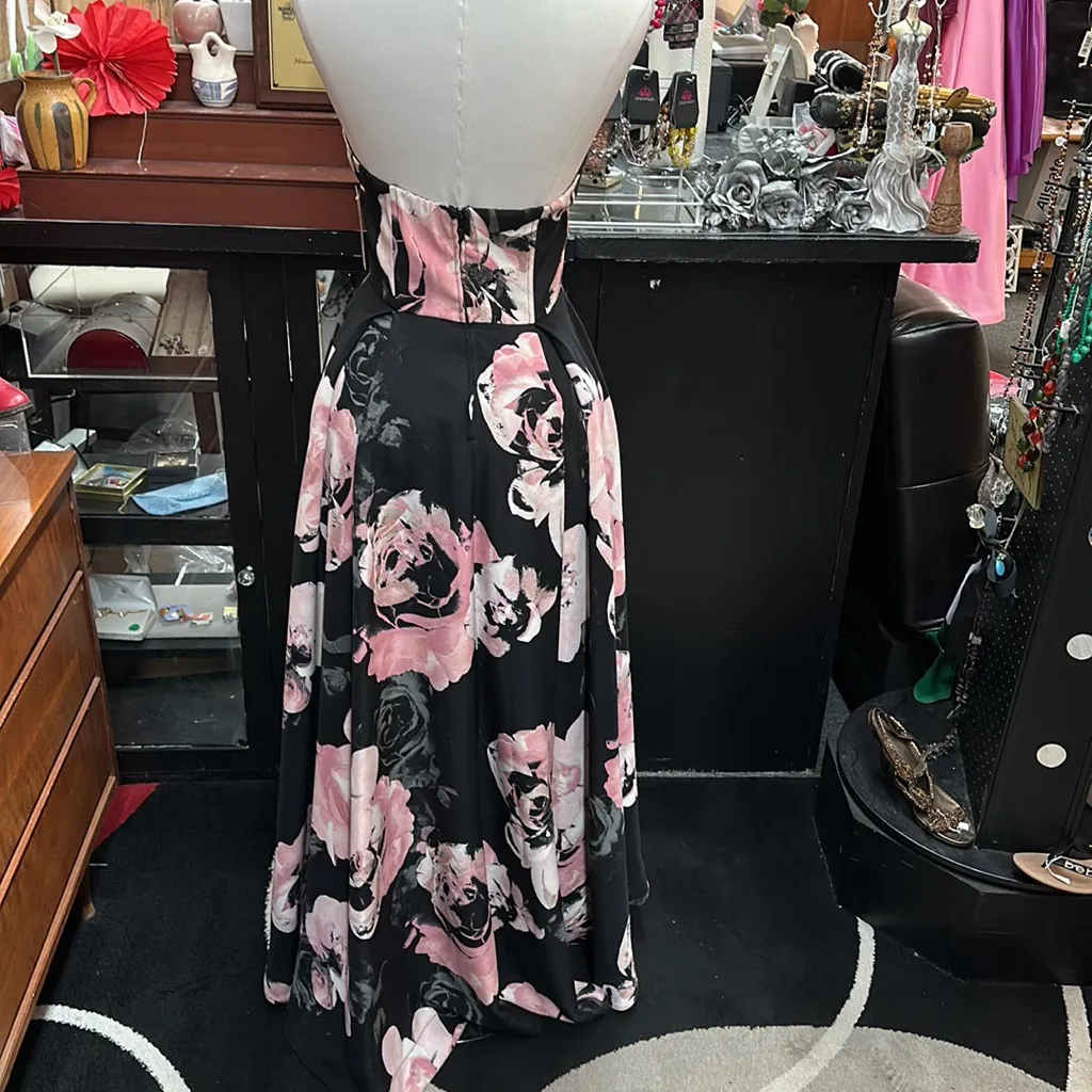 Speechless sz 9 black and pink with flowers long formal dress - Image 3