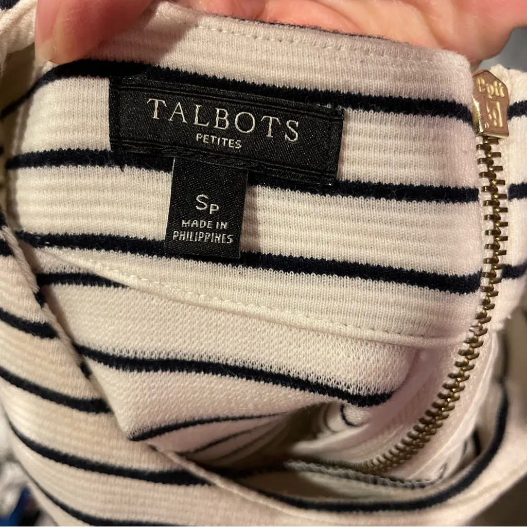 Cute creamy textured stripe classic Talbots top sweater - Image 8