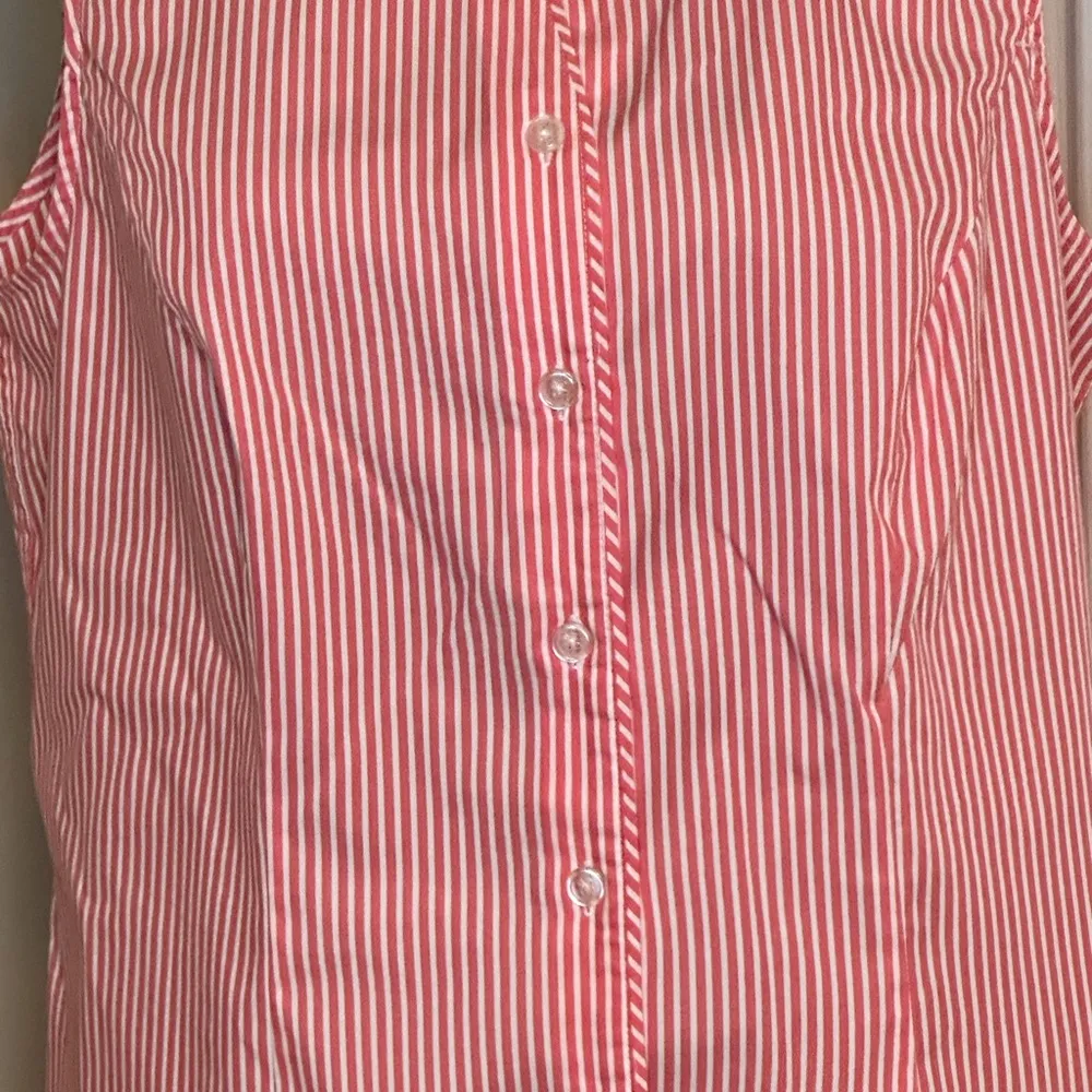 Women’s CJ.Banks Sleeveless classic button-down shirt stripe Pink/White Size XL - Image 3
