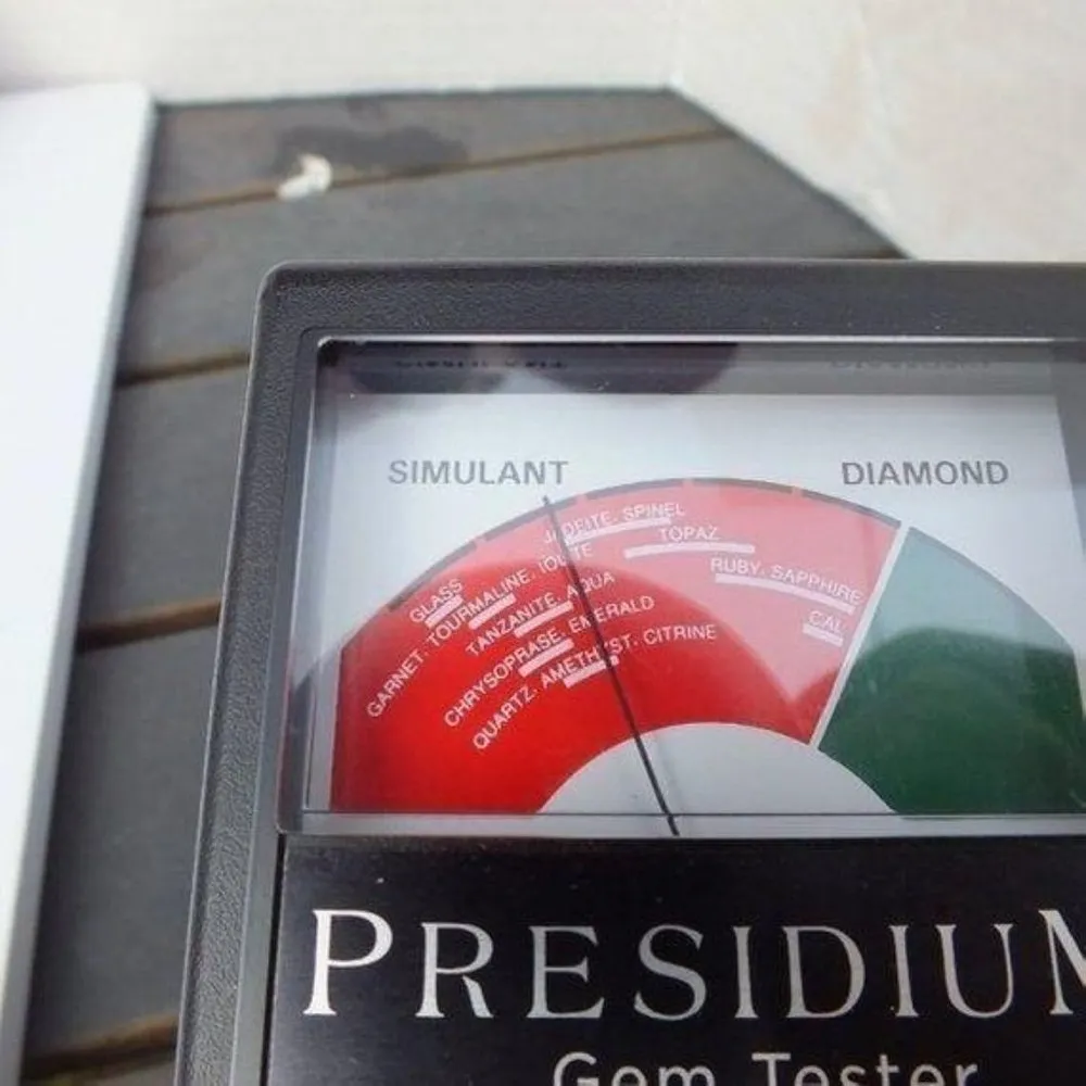 Sterling Silver Amethyst Twist Design 2 Stone Birthstone Ring, Size 6 3/4 Purple - Image 9