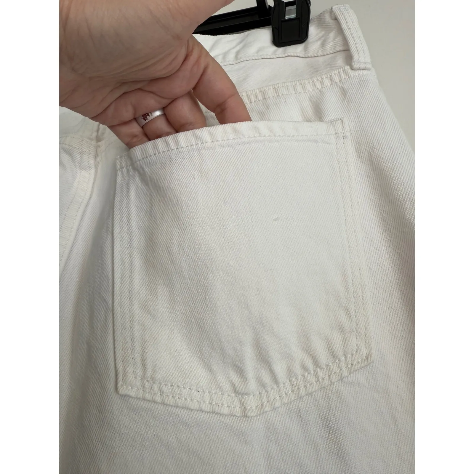 Old‎ Navy Women's Size 8 High Rise Slouchy Straight White Jeans | 90s | Y2K - Image 4