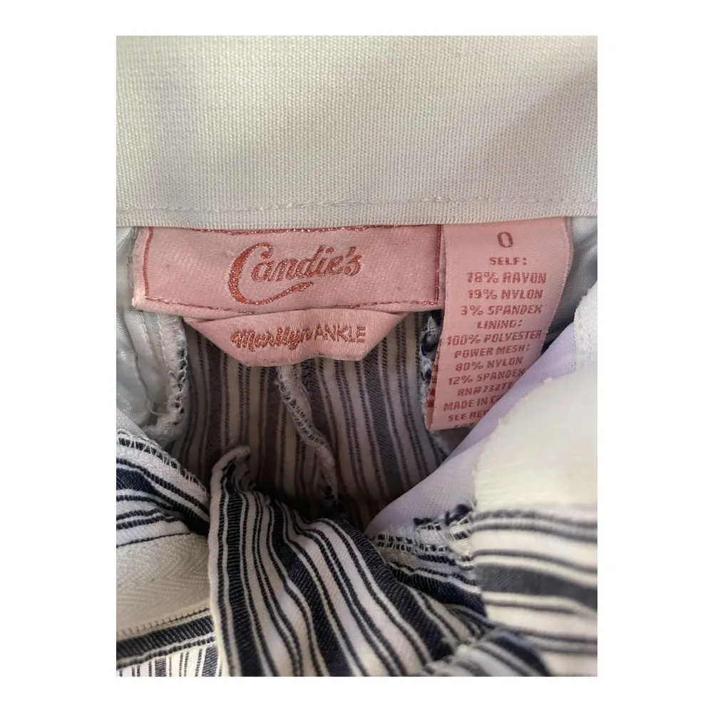 Candies- Size 0 EUC Blue&White stripe - Image 2