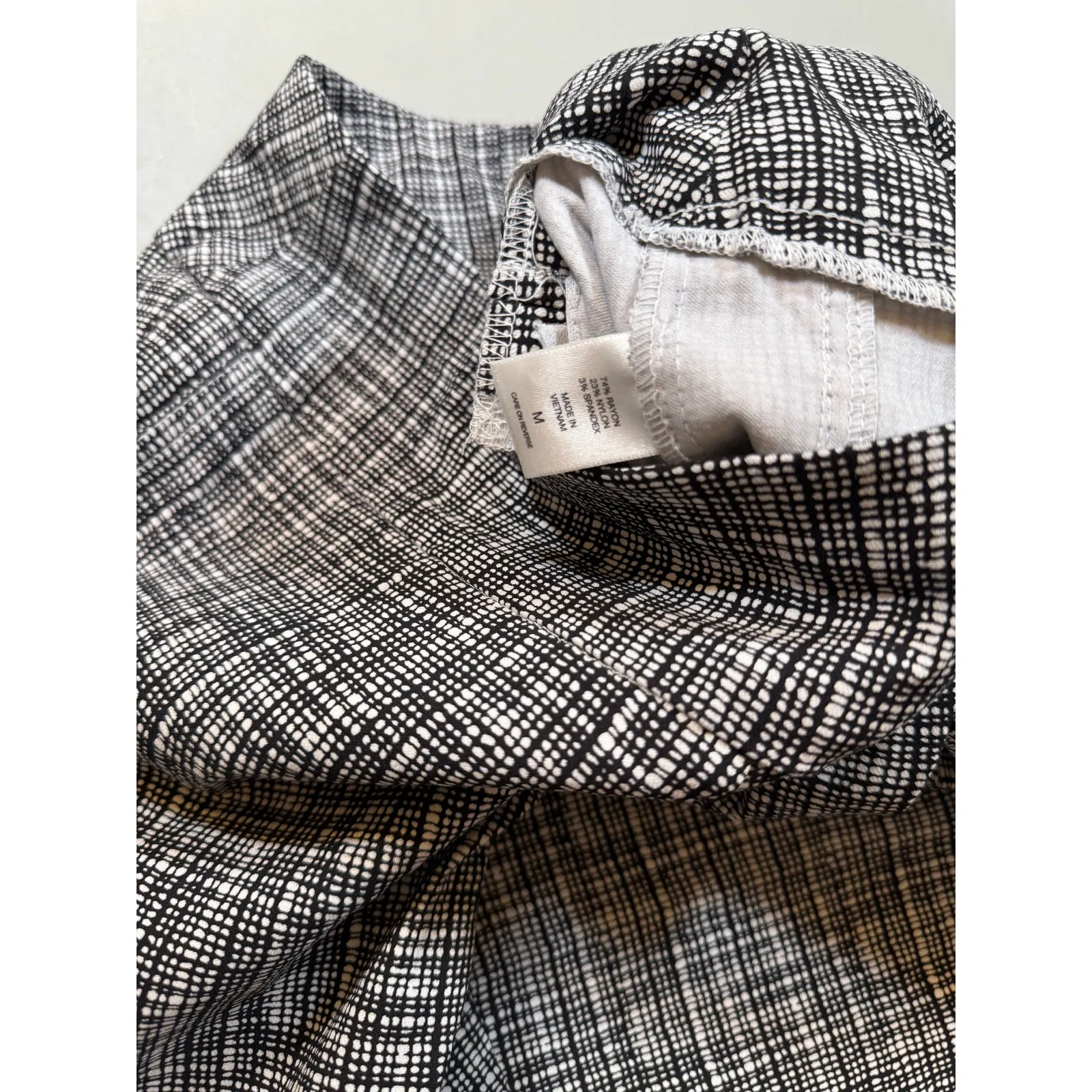 New York & Company Pants Womens M Black White Plaid Pull On Work Stretch Slim Size M - Image 5