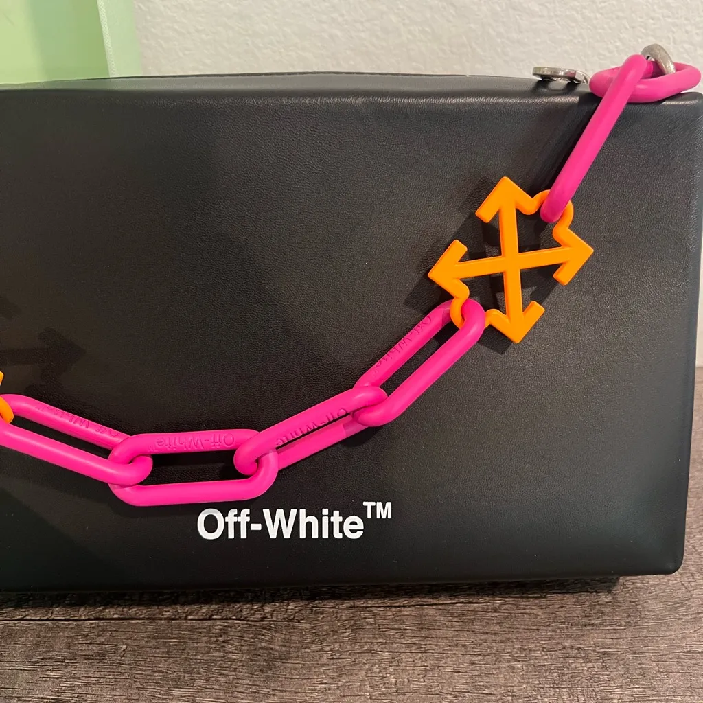 Off-White Block Pouch Quote Bag
I Black/White - Image 7