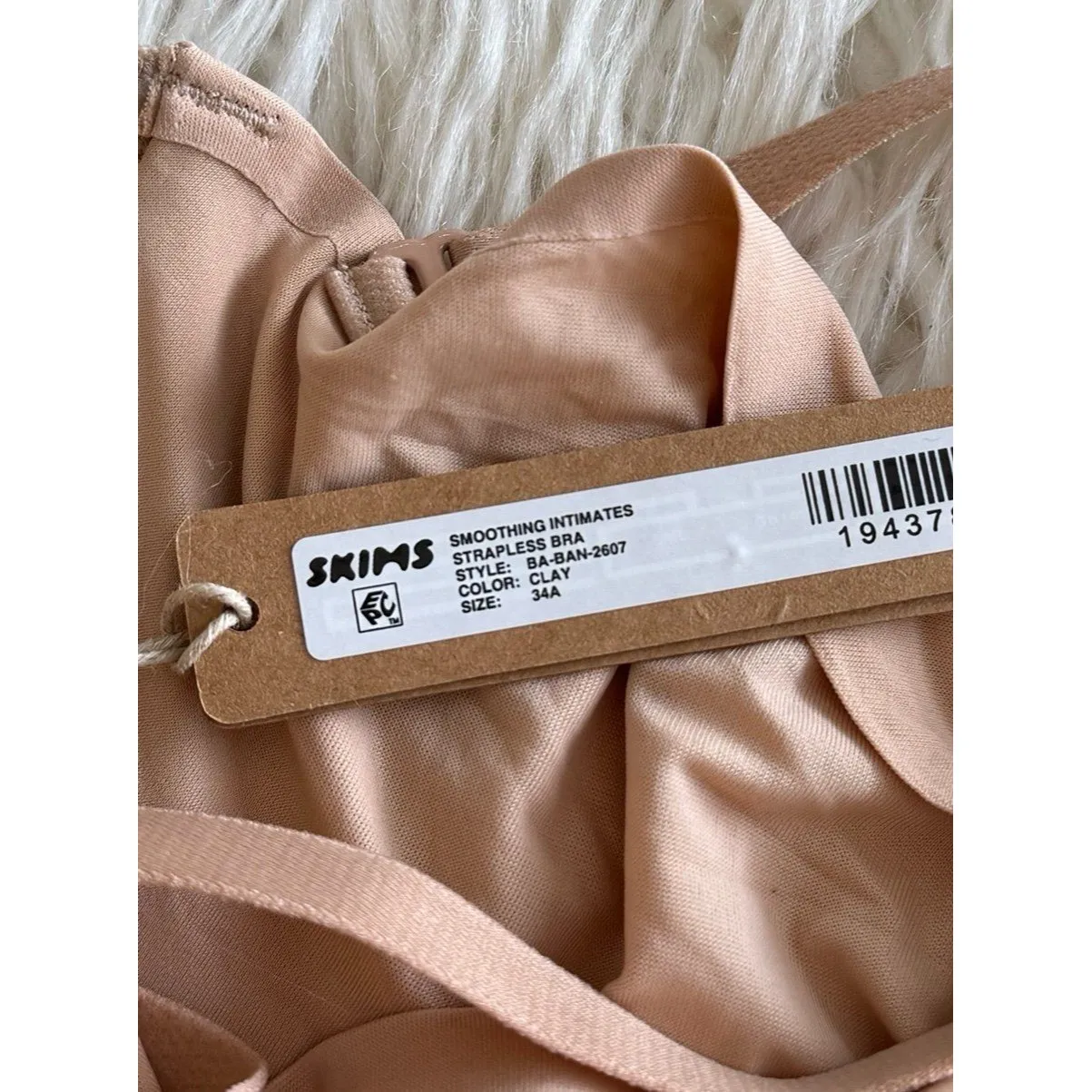 Skims Smoothing Intimates Strapless Bra Clay Size 34A - Image 7