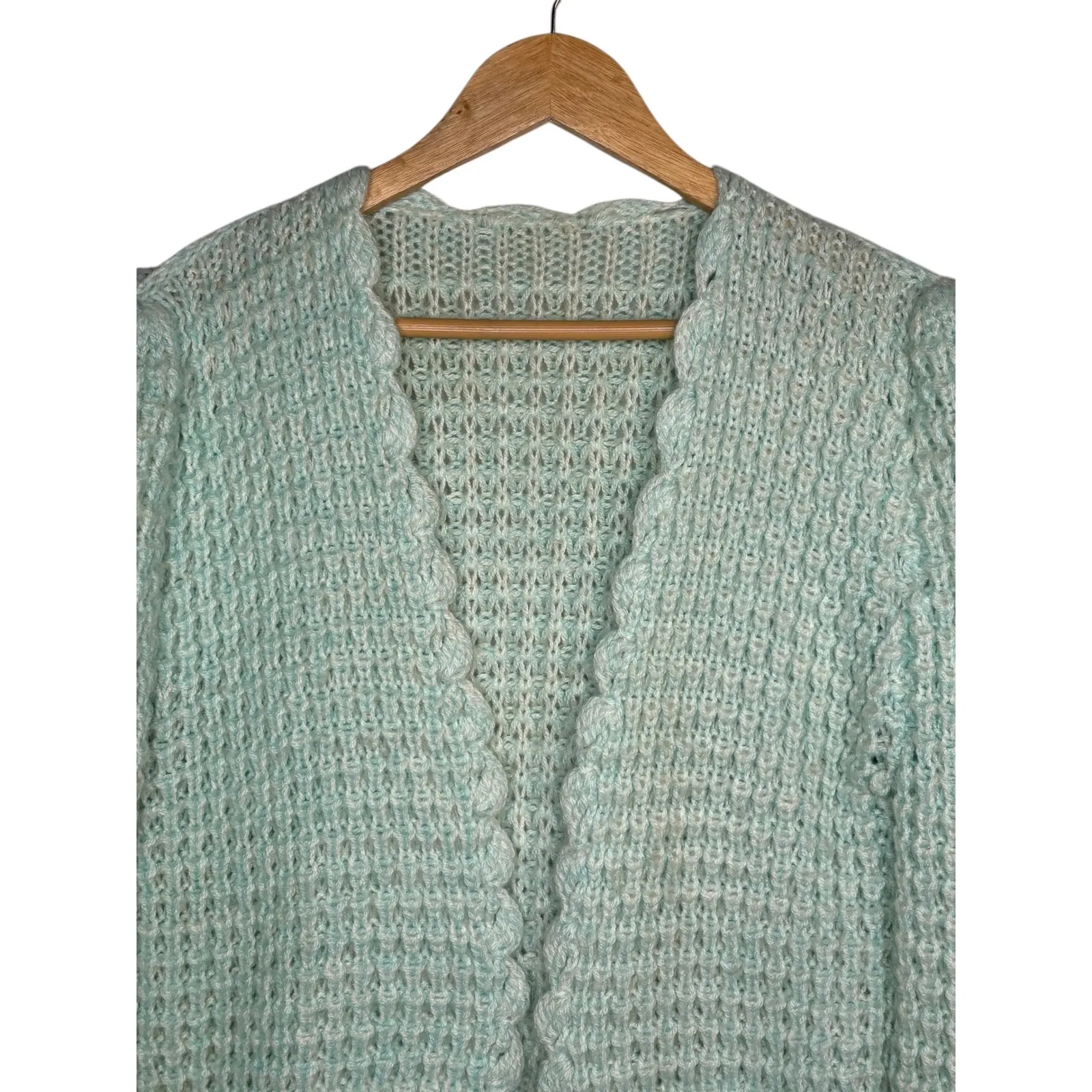 Handmade Mint Green Scalloped Edge Crochet Knit Cropped Cardigan Sweater‎ Small - Image 4