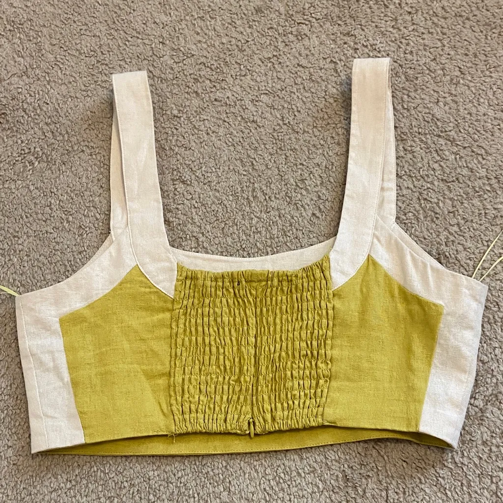 7 For All Mankind Women’s Size Medium Top - Image 3