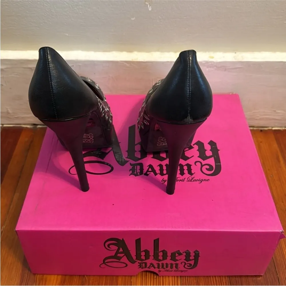 Abbey Dawn Black Studded Women's Heels Size 6 - Image 10