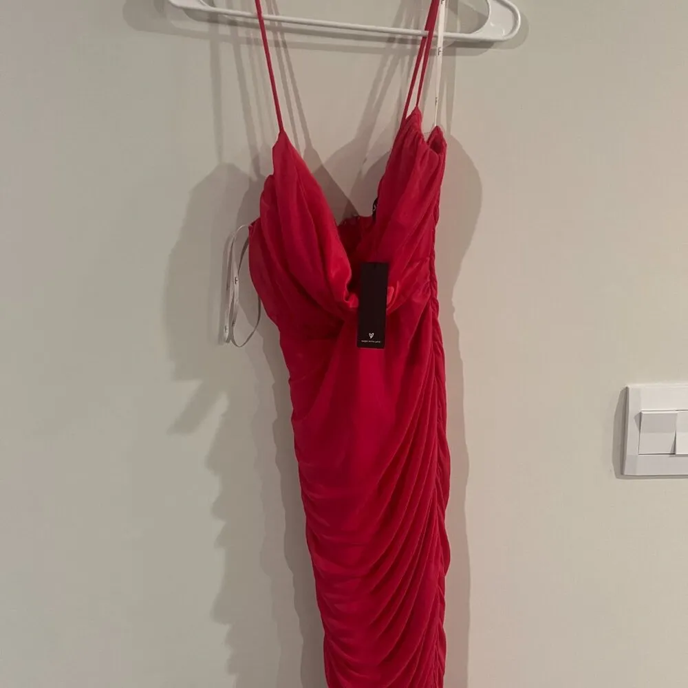NWT Lulu's red ruched midi dress L Size L - Image 5