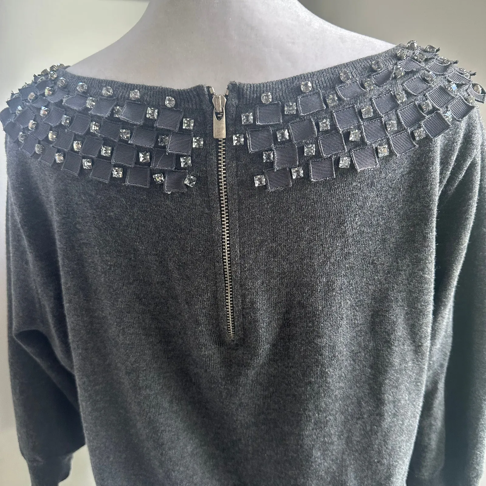 Magaschoni Sculptural Knit Sweater Medium Cotton Cashmere Dark Gray Beaded - Image 6