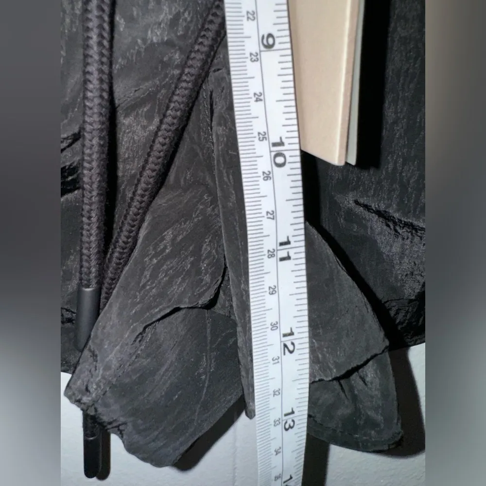 Fear of god New/Essentials  Women’s Shorts Black Size Medium Size - Image 7