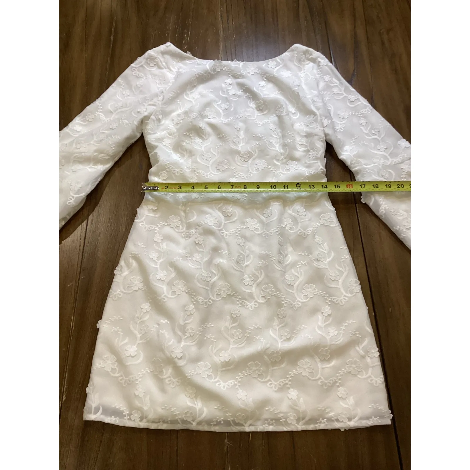 Dress the Population Off White Evelyn Embroidered Long bishop Sleeve mini dress - Image 7