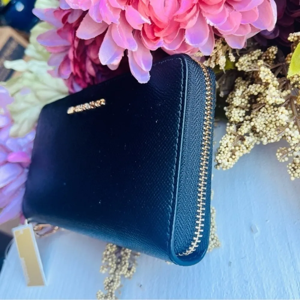 Michael Kors Full-Grain Pebbled Leather Wallet NWT Black Zip Phone Holder - Image 2