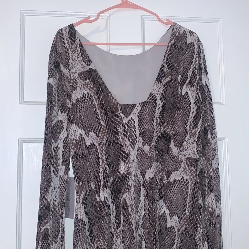 Jennifer Lopez Dress - Image 4