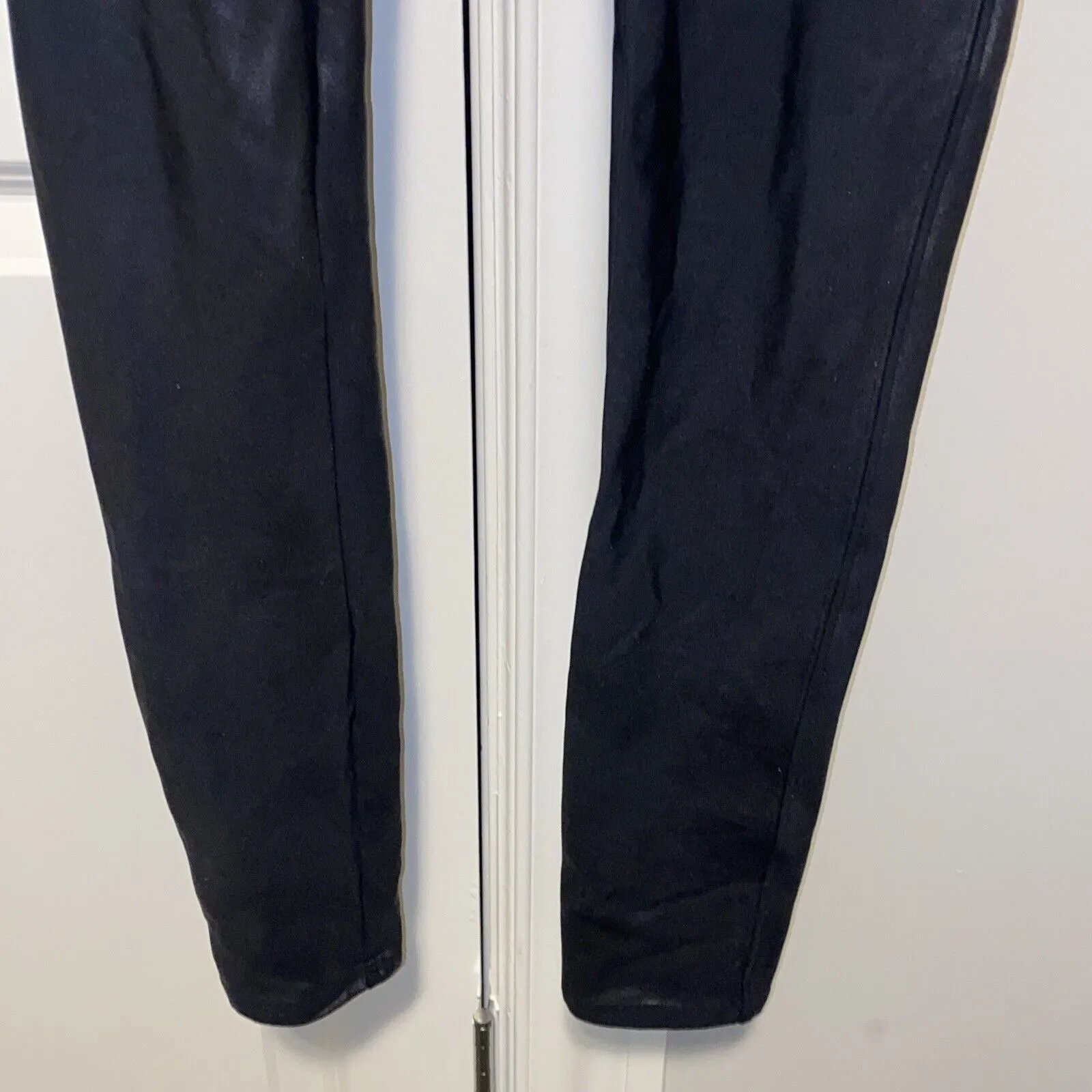 Spanx Black Shiny Faux Leather Leggings Size Medium EUC - Image 12