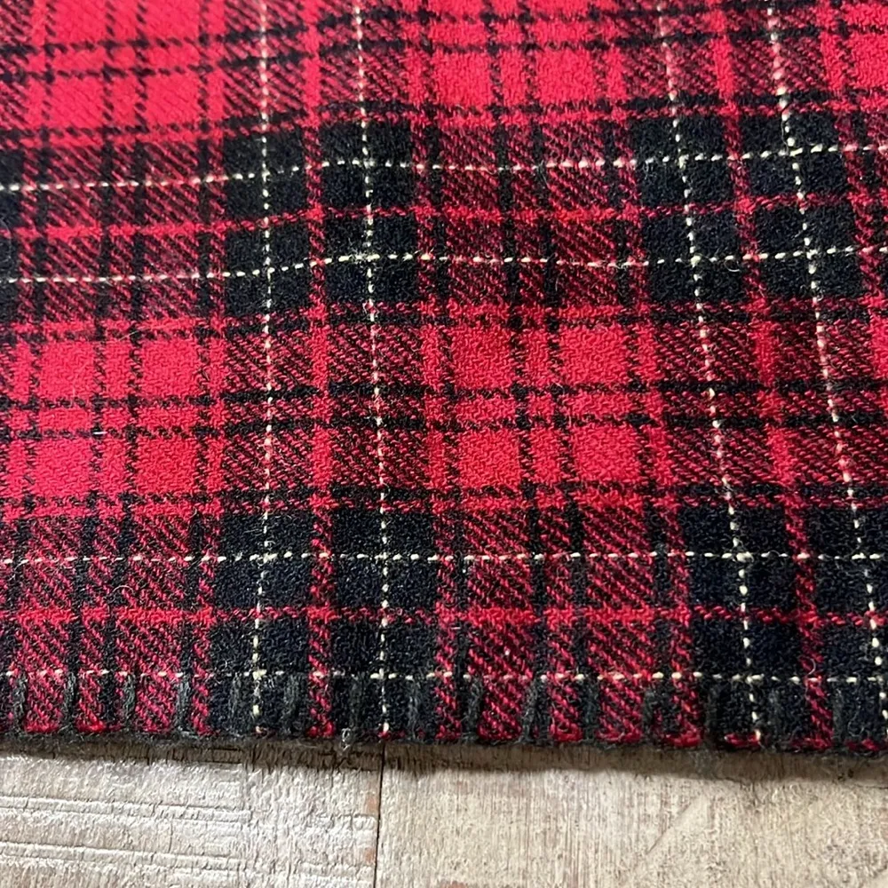 Eddie Bauer Red Plaid Wool Blend Mini Skirt Line Zips Blanket stitch hem EUC - Image 2