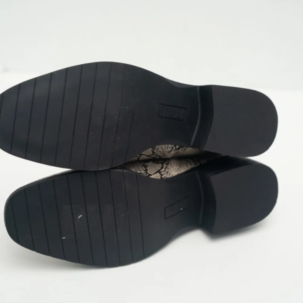 Kennth Cole Reaction. Snake Skin Print Chelsea Boot. - Image 3