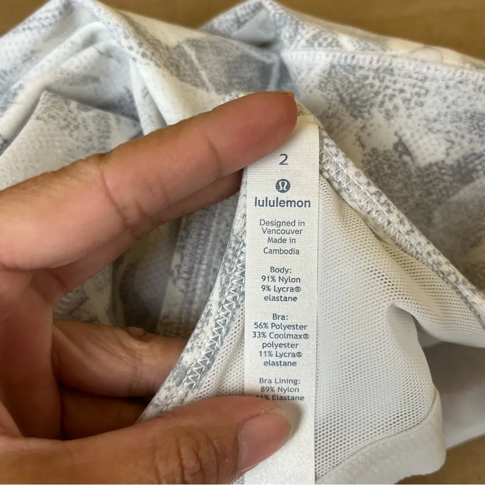 Lululemon Power Pose Tank in Jasmine White Multi / Alpine White - Image 8