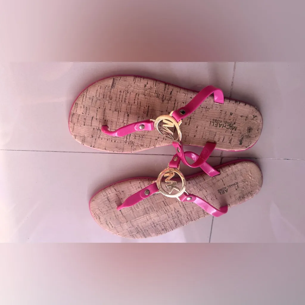 Michael Kors Hot Pink  Jelly T-Strap Cork Thong Sandals Gold MK Logo  7M Used - Image 6