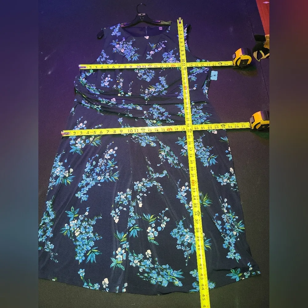 T Tahari Woman Size 22W Dress Polyester/Spandex - Image 9