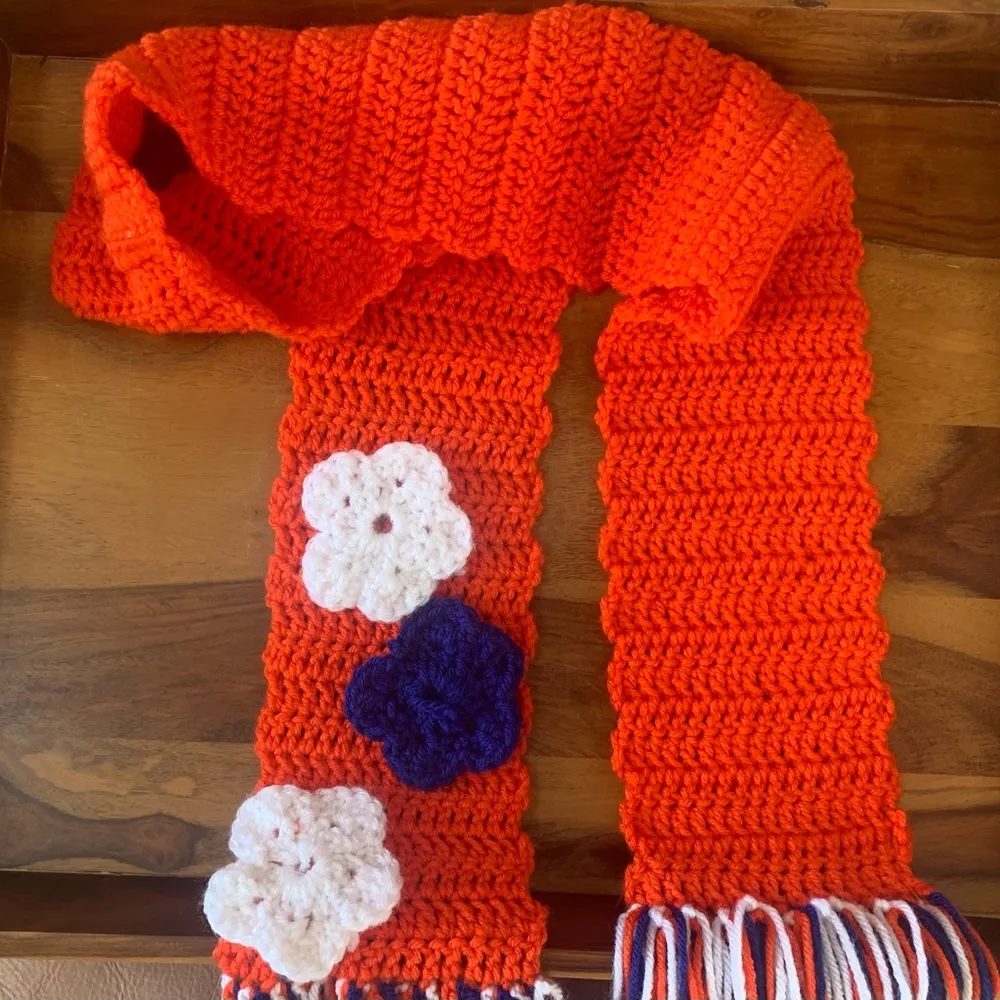 Handmade Knitted Scarf - Image 2