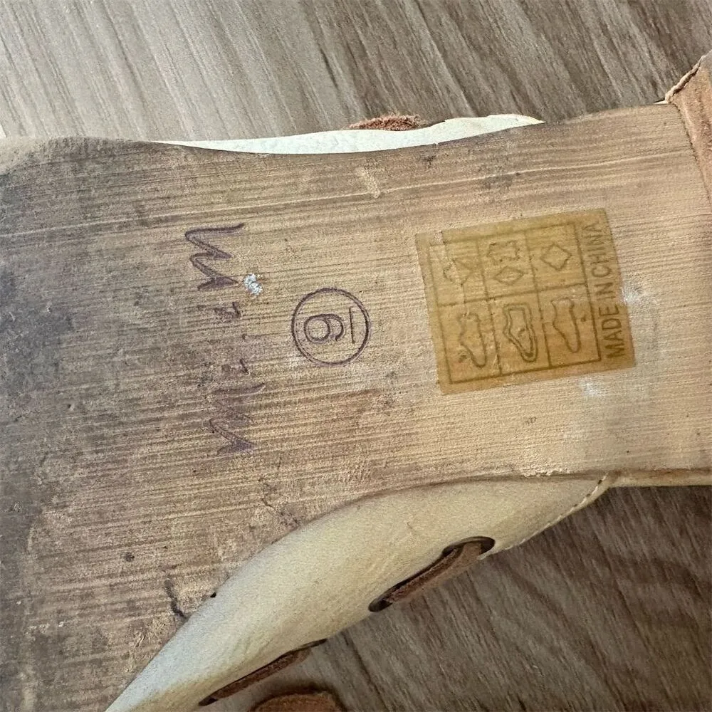 Mi. im Women's Beige Leather Slip - Image 7