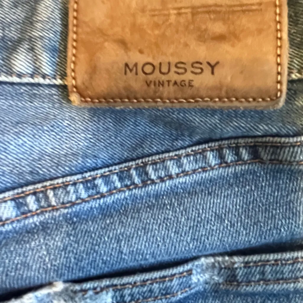 Moussy Vintage Distressed Ripped Jeans Women’s Size 27 Blue Denim Straight Leg - Image 5