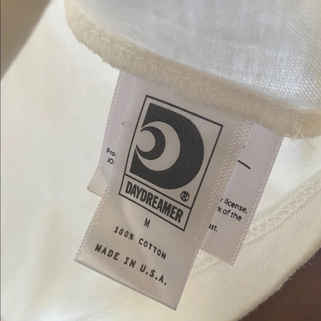 Daydreamer - Johnny Cash Guitar Weekend Graphic Tee - Image 5