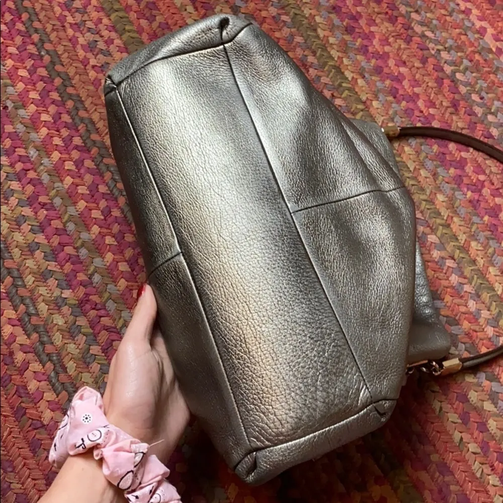 COACH EDIE 31 PEWTER SILVER LEATHER SHOULDER BAG PURSE - Image 5