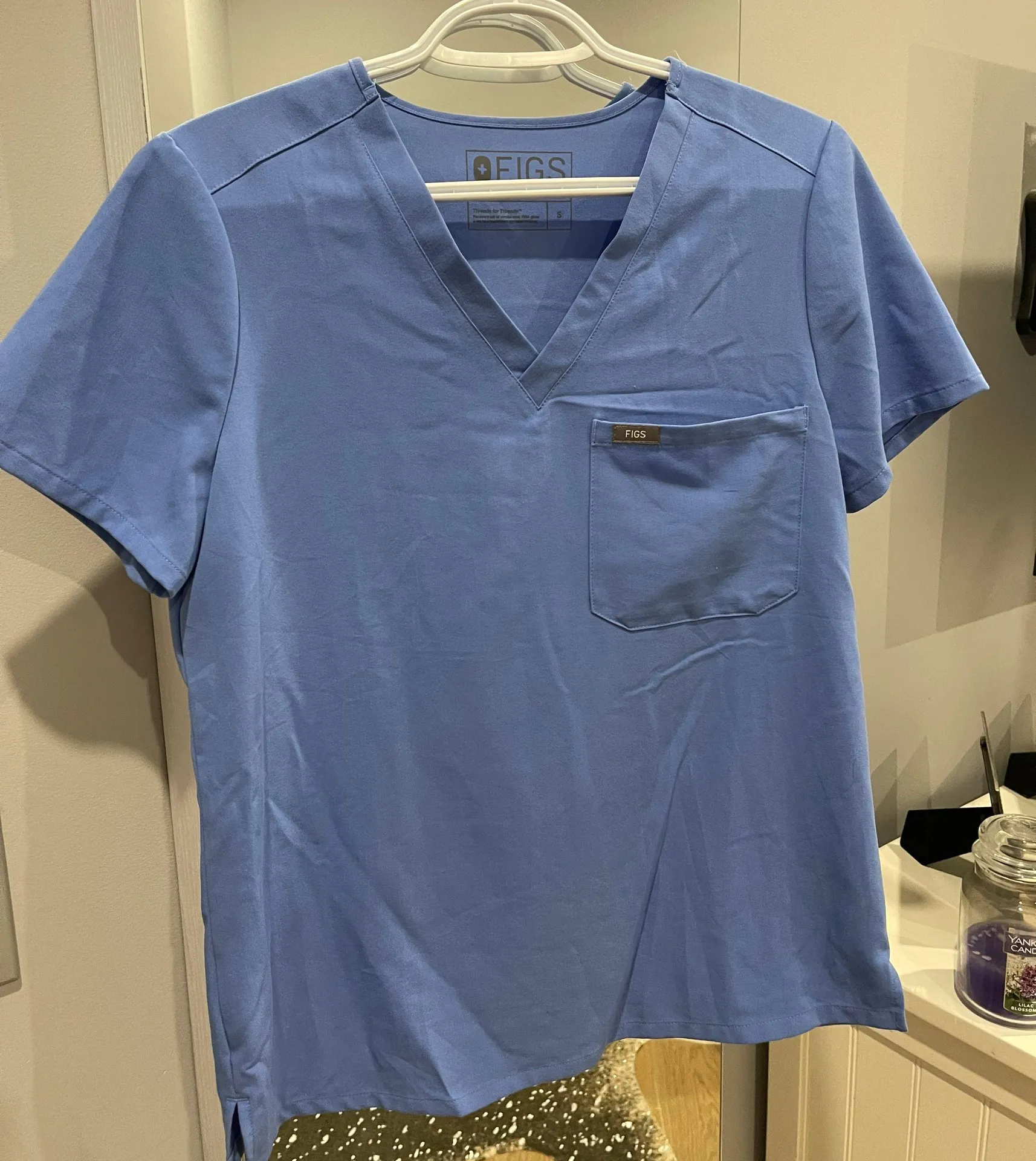 FIGS Catarina Scrub Top - Image 4