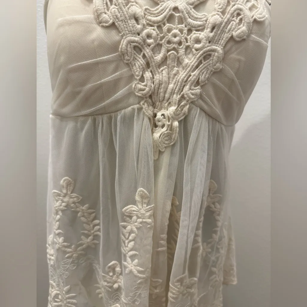 Boston Proper Small Ivory Crochet Embroidered Tunic Top - Image 2