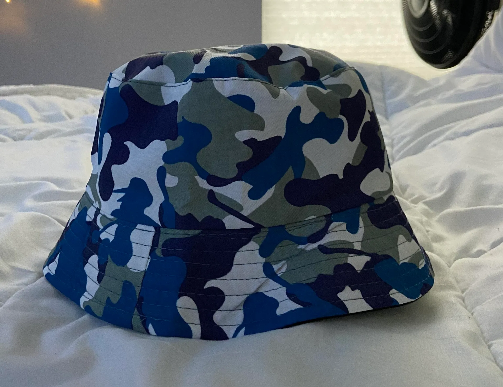 blue and grey camo bucket hat - Image 2